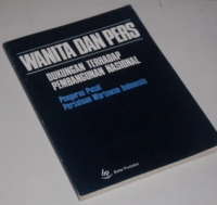 Image of WANITA DAN PERS
